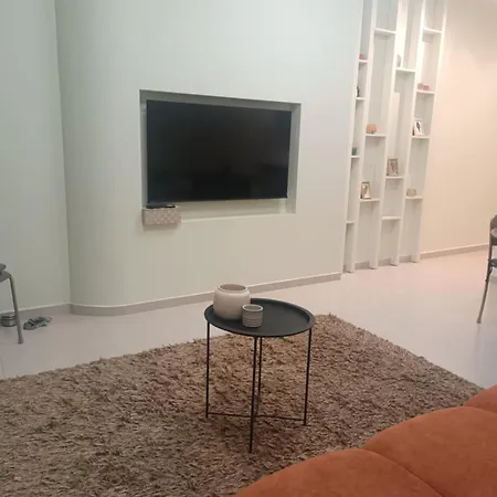 Mostra דירה וולוס